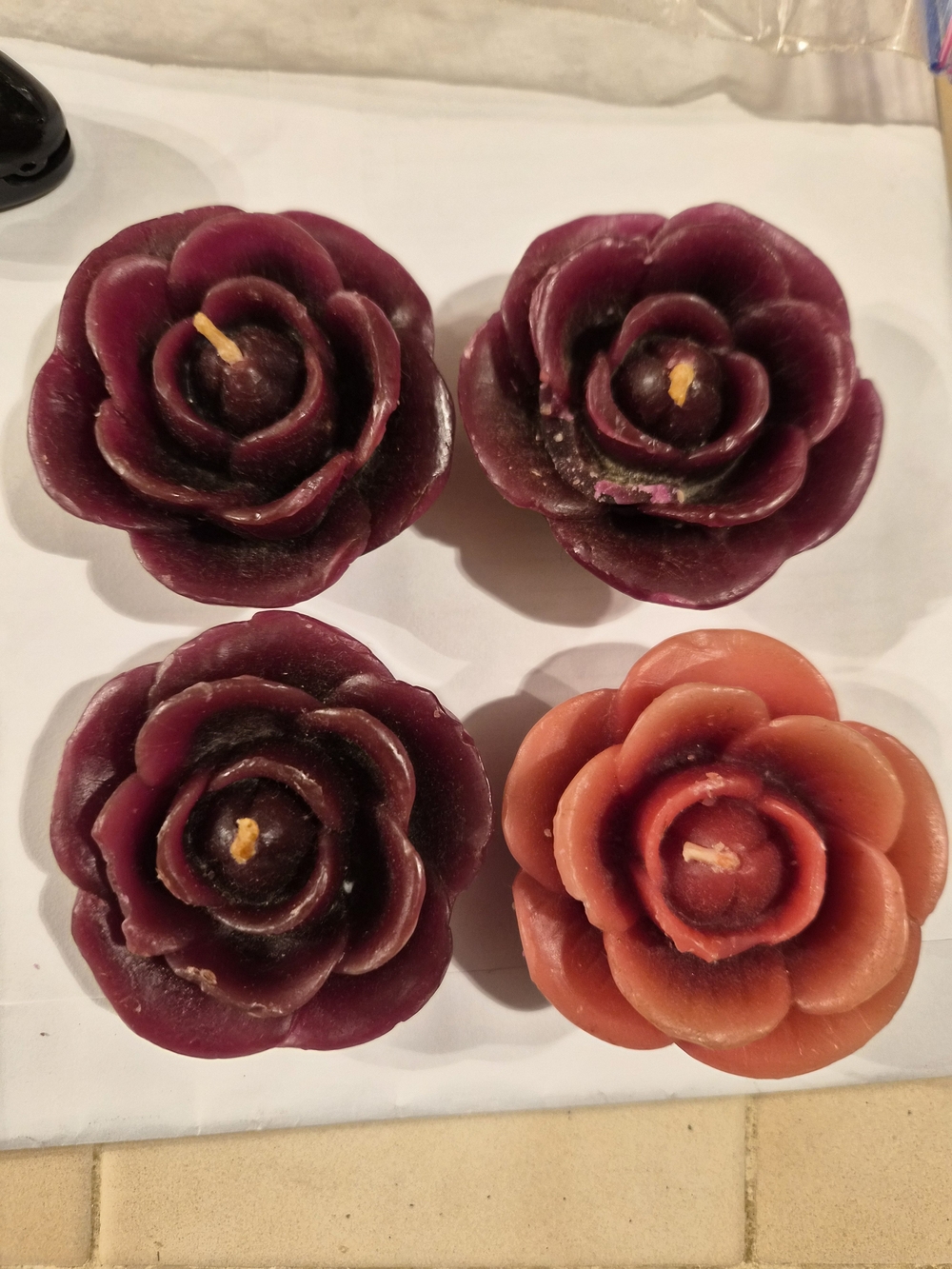 Floating Decorative Rose-Shaped Scented Candles - Plum and Coral